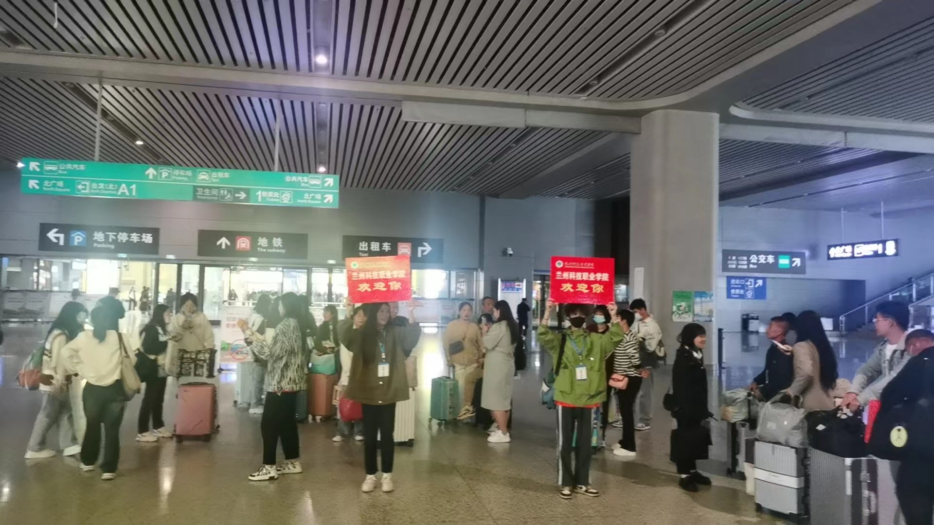 1695101509723300.jpg 1204078e8dd0dc022d8a2bedbc97647.jpg