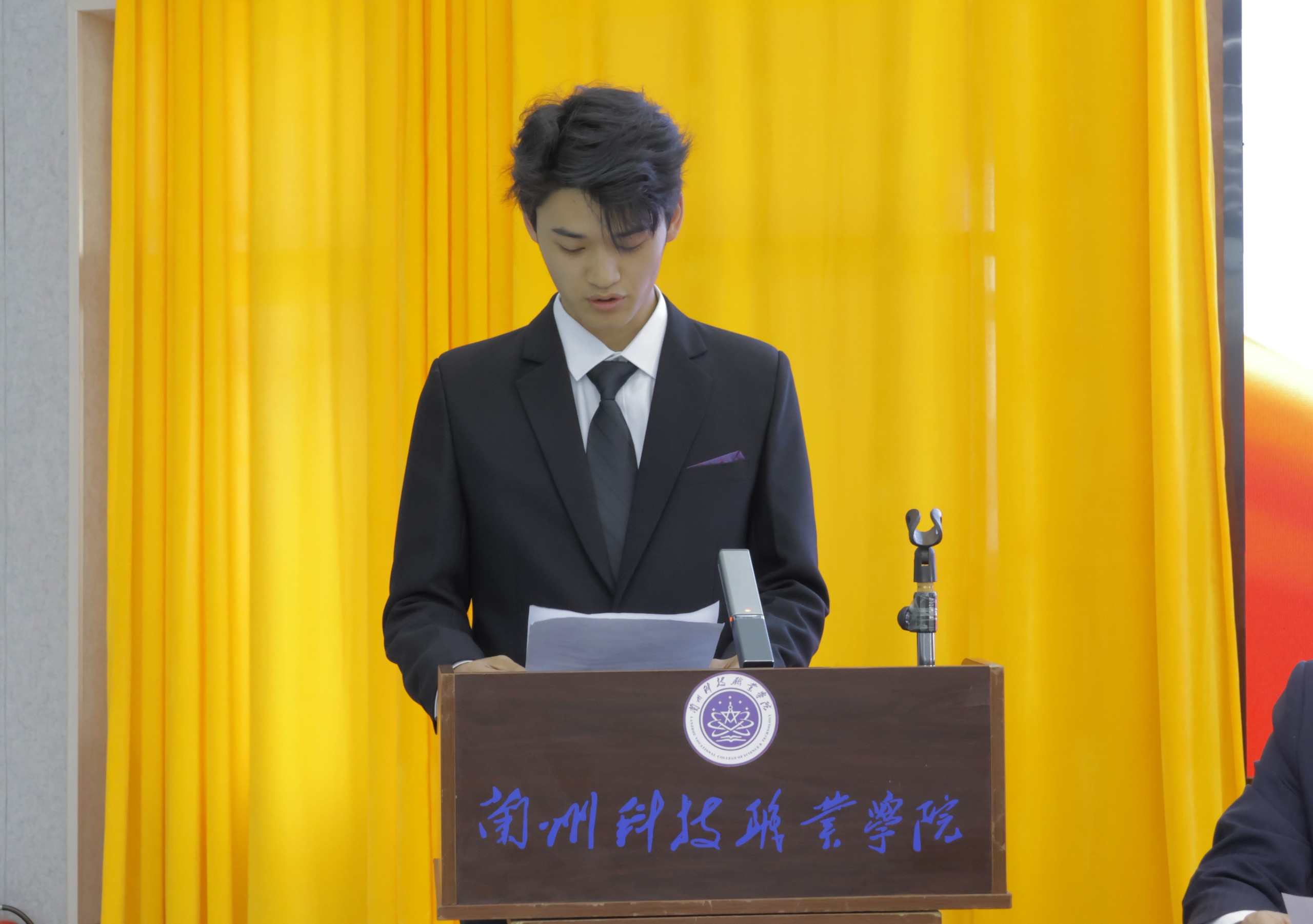 c251538331204f95fd648b5c615c08bb_副本.jpg